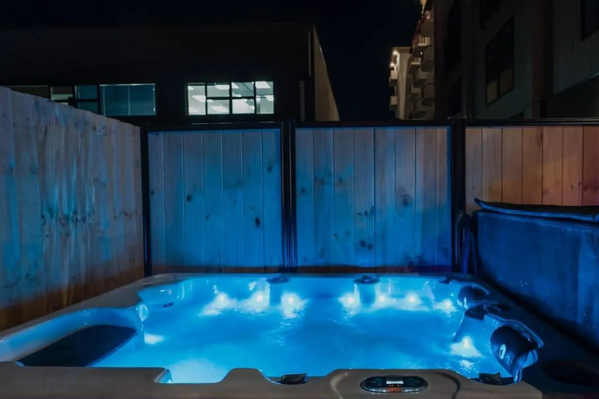High Roller Luxury Casino Suite & Hot Tub كريستتشيرش 0*,